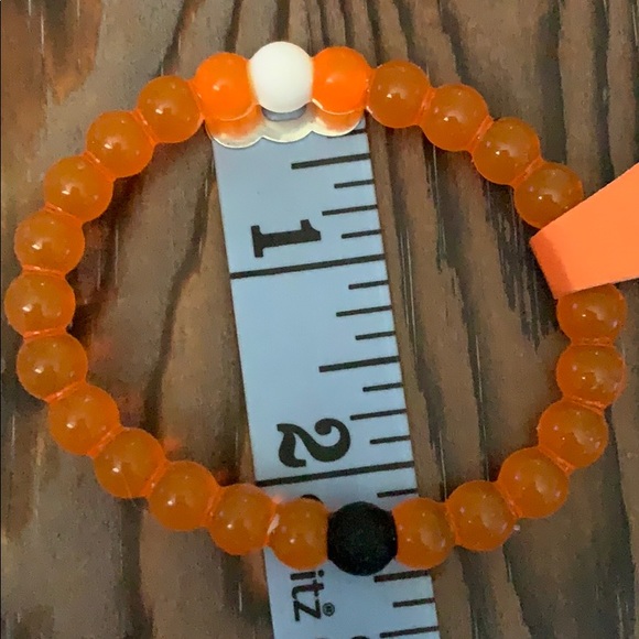 lokai Find Your Balance Bracelet - Picture 8 of 8